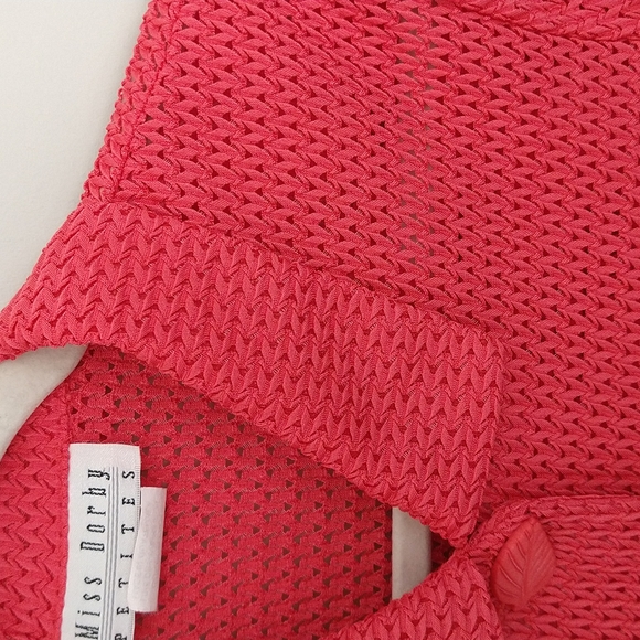 Miss Dorby Petites Vintage Bright Coral-Red Top With Leaf Buttons - Picture 3 of 10